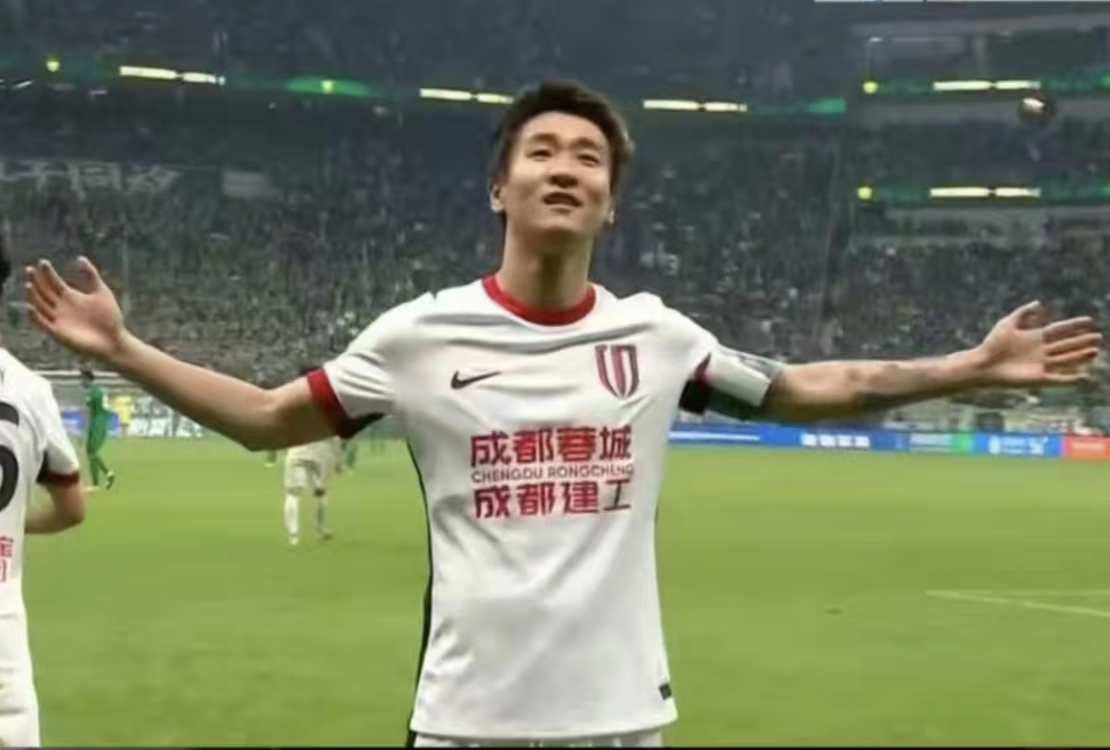 牛牛免费下载版-中国第1前锋 31岁韦世豪霸气回应工体看台：10分造2球 疑逃过红牌